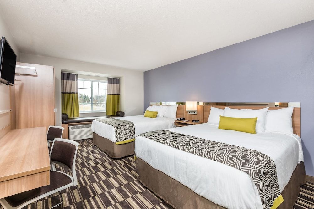 Room, 2 Queen Beds, Non Smoking