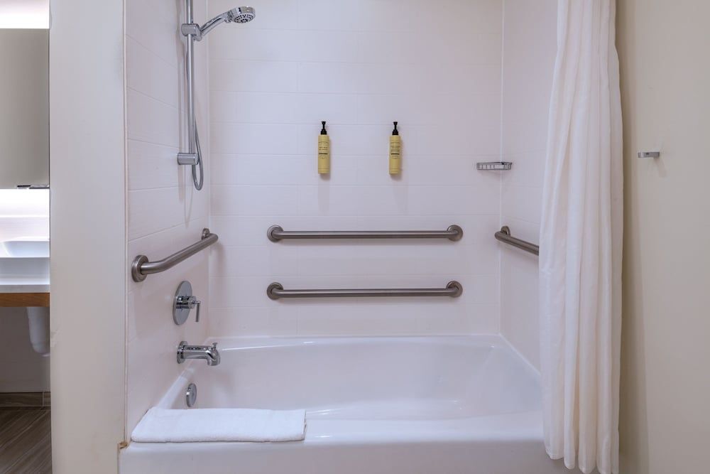 Element Austin Downtown Room, 1 King Bed, Non Smoking 9