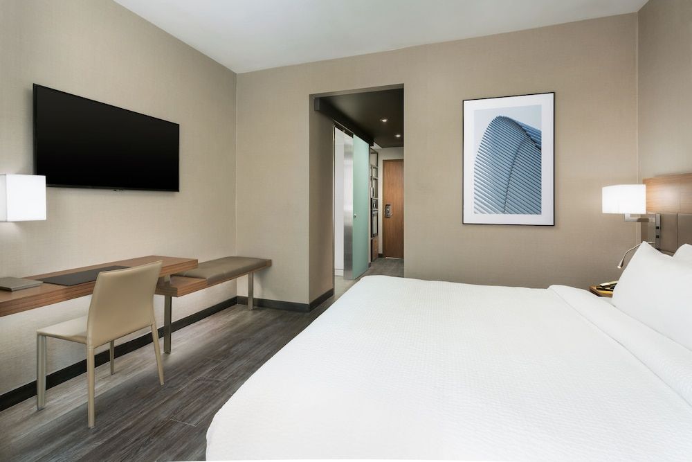 AC Hotel by Marriott New York Times Square 1 King Mid Floor 5