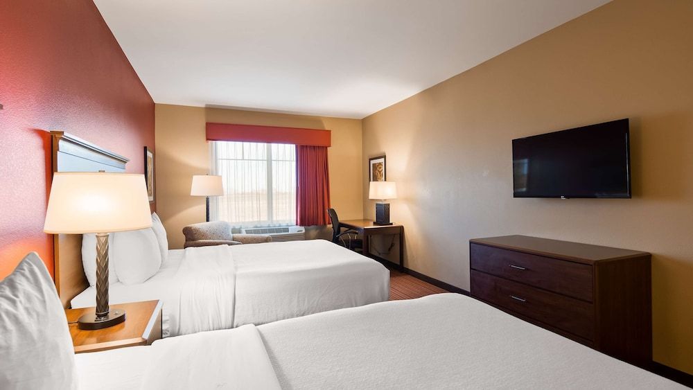 Suite, 2 Queen Beds, Non Smoking, Kitchen (Shower Only;with Sofabed)