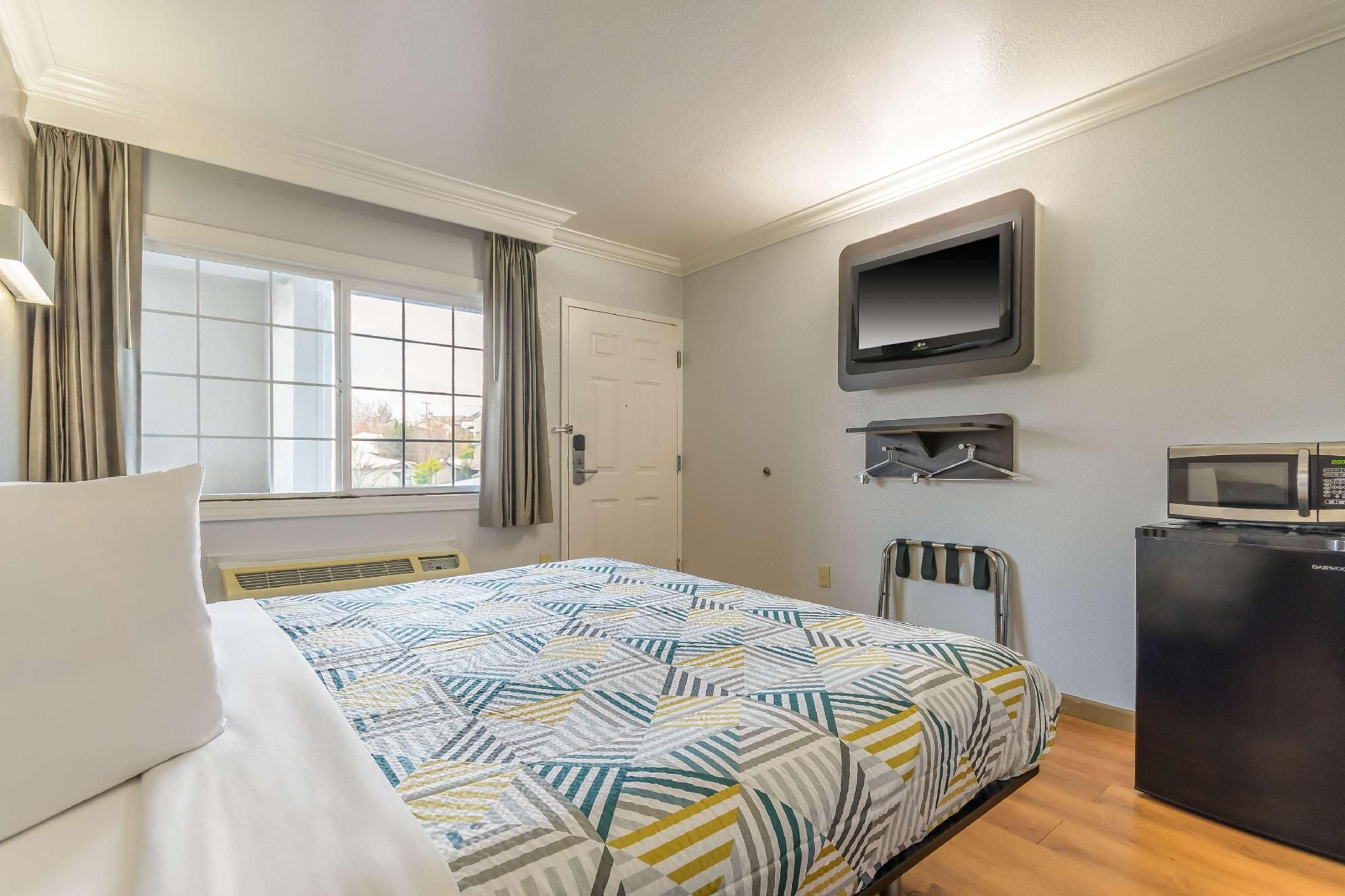 undefined Motel 6 San Jose, CA - Convention Center 5