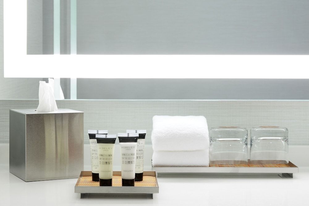 The Godfrey Hotel Boston Standard Room 6