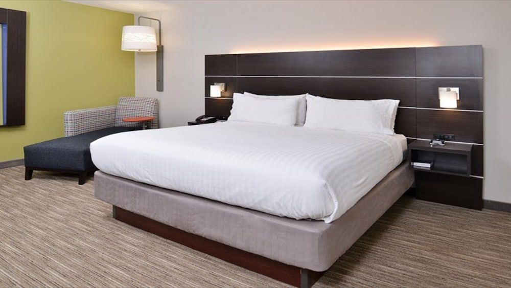 Standard Room, 1 King Bed, Accessible