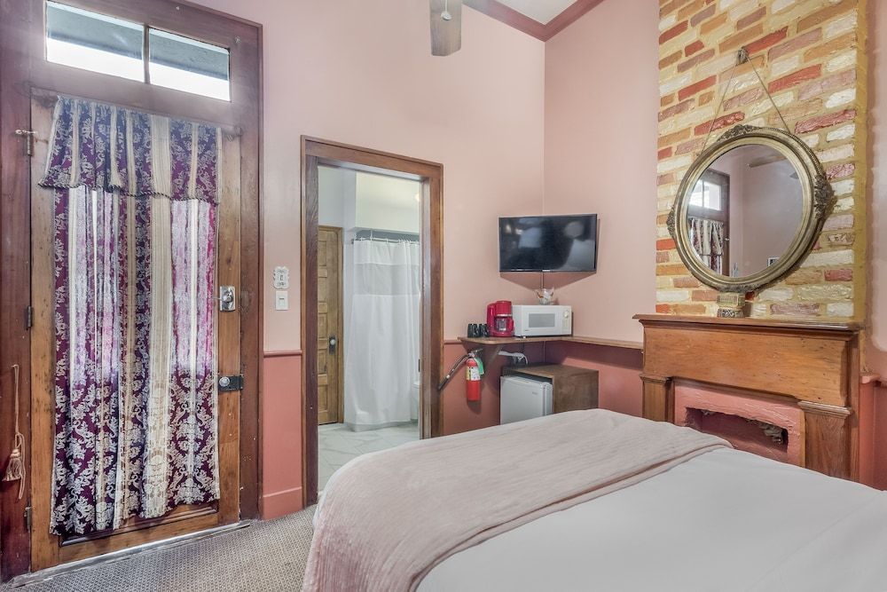Room, Private Bathroom (The Garden Room)