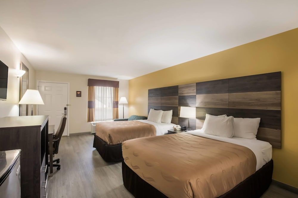 Suite, 2 Double Beds, Non Smoking