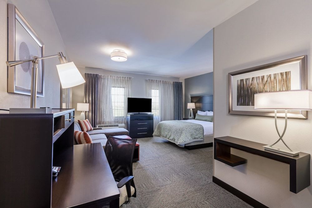 Studio Suite, 1 Queen Bed, Accessible, Kitchen (HEARING)