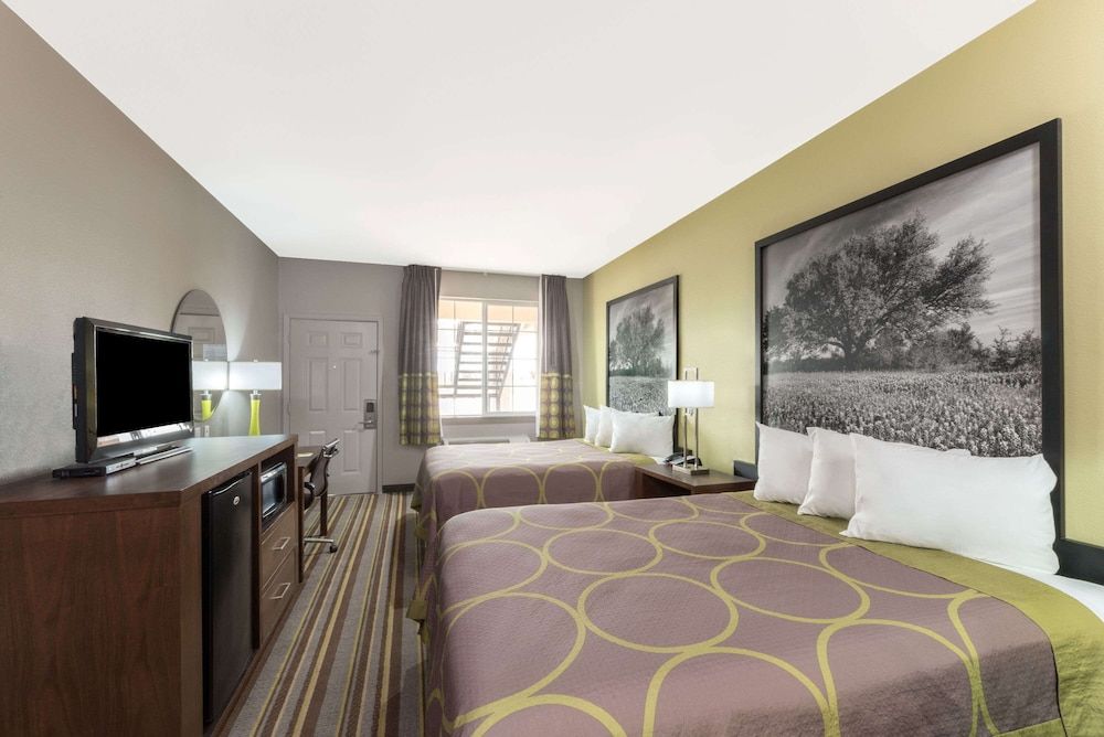 Room, 2 Queen Beds, Non Smoking