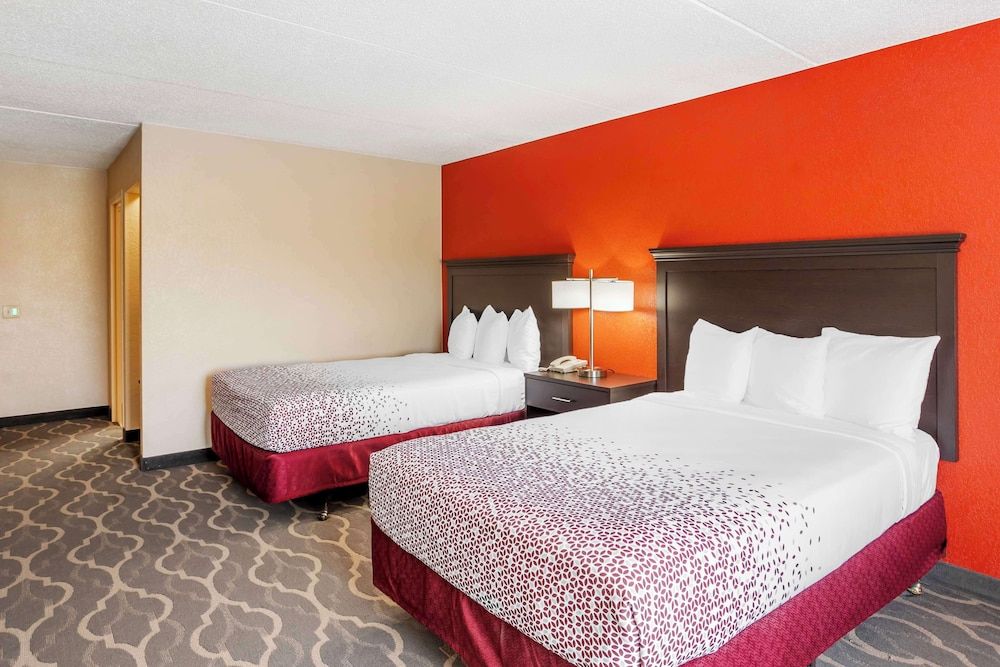 Standard Room, 2 Double Beds, Non Smoking, Refrigerator & Microwave (No Pets in room type)