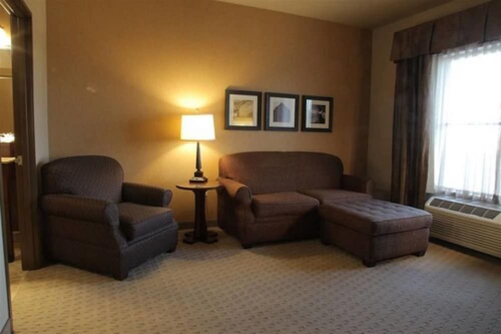 Teddy's Residential Suites New Town Deluxe Suite, 1 Bedroom 5