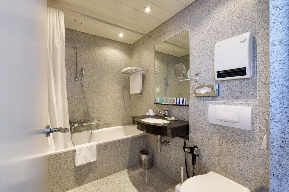 Glärnischhof by Trinity Double room with French bed (1,40m) 3