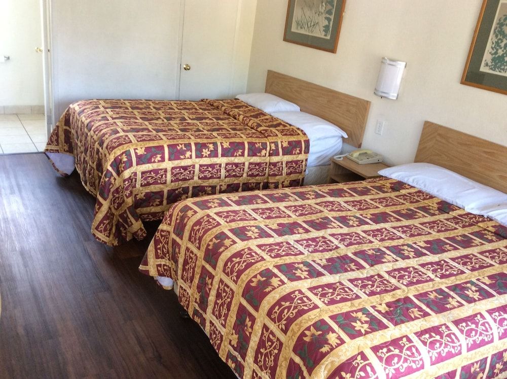 Standard Room, 2 Queen Beds, Non Smoking