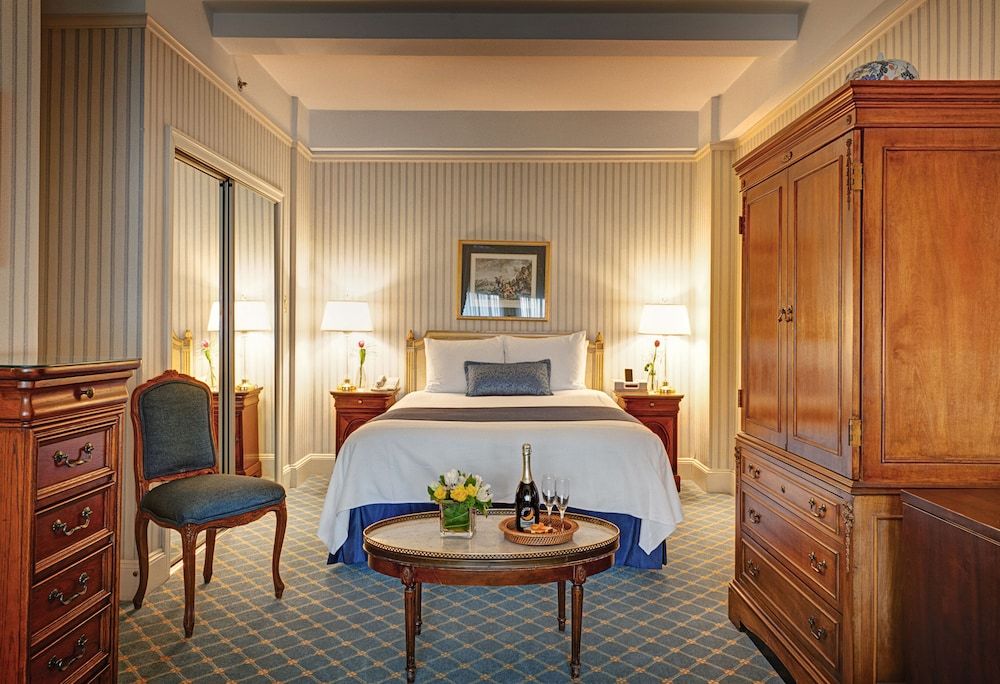Deluxe Room, 1 Queen Bed, Accessible