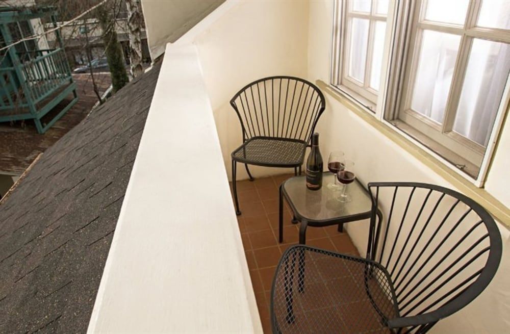 The Victoria Inn Room, Private Bathroom (#11 Goldfields) 3