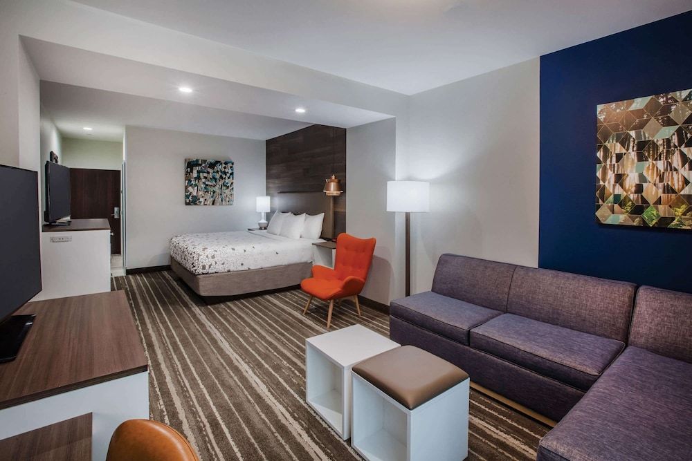 Deluxe Room, 1 King Bed, Non Smoking