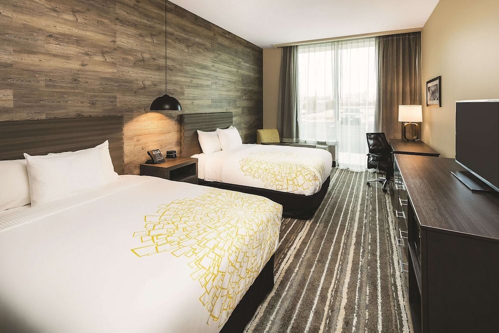 Room, 2 Queen Beds, Non Smoking