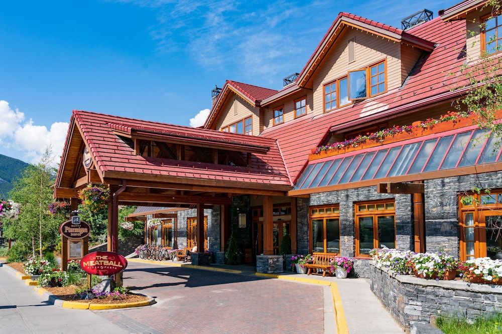 undefined Banff Ptarmigan Inn 6