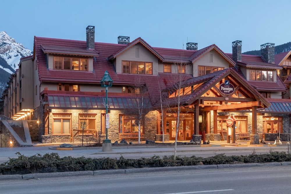 undefined Banff Ptarmigan Inn 7