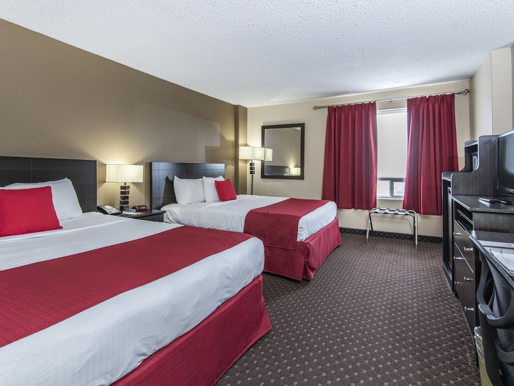 Paradise Inn & Conference Centre Deluxe Double Room, 2 Queen Beds 4