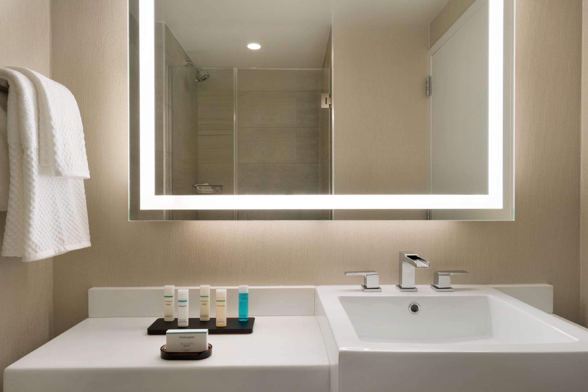 1 King Bed Junior Suite Hearing Accessible