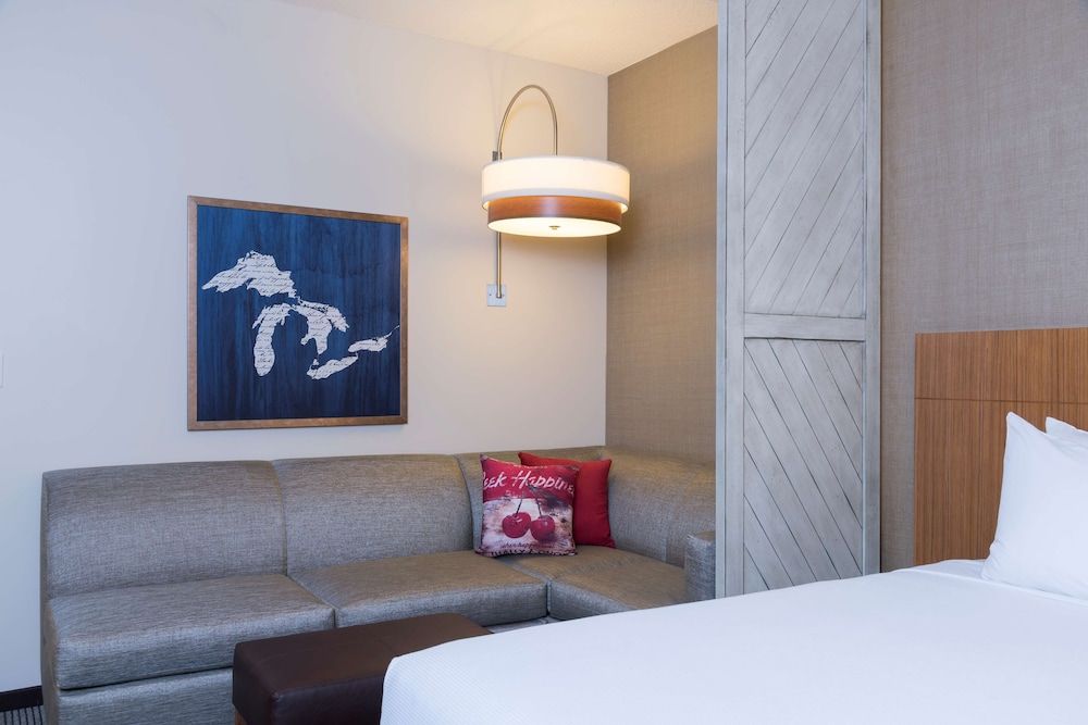 Room (2 King & 1 Sofa Bed, High Floor)
