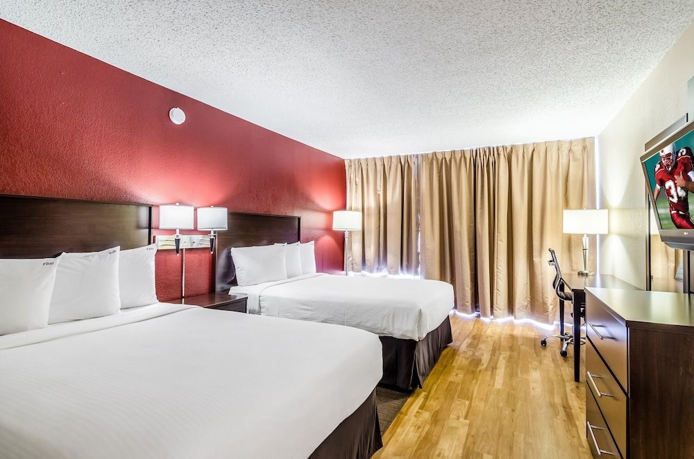 Deluxe Room, 2 Double Beds, Poolside (Smoke Free)