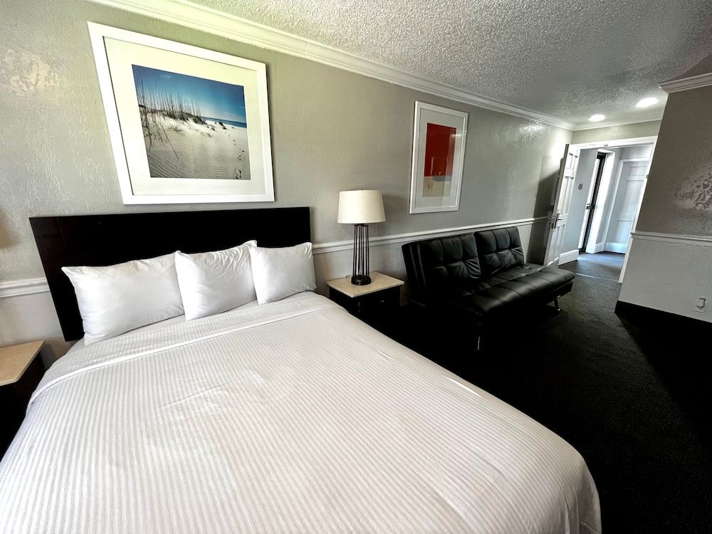 At Home Inn & Suites 2 Room Luxury Suite, 1 King & 1 Sofa Bed (Interior) 7