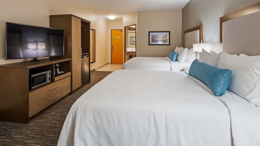 Standard Room, 2 Queen Beds, Non Smoking, Refrigerator & Microwave