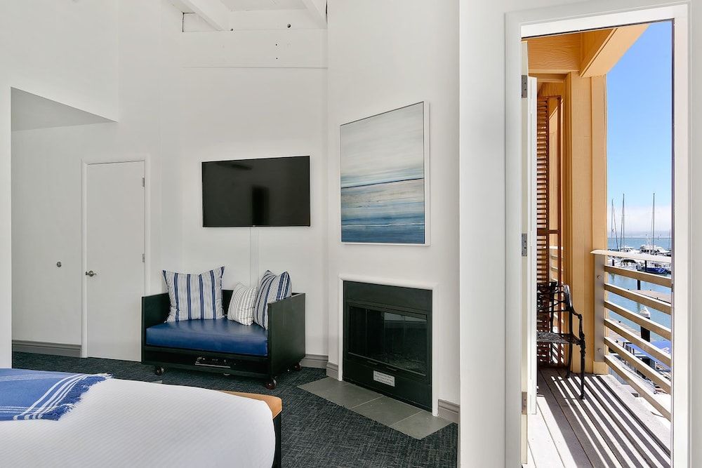 Deluxe Room, 1 King Bed