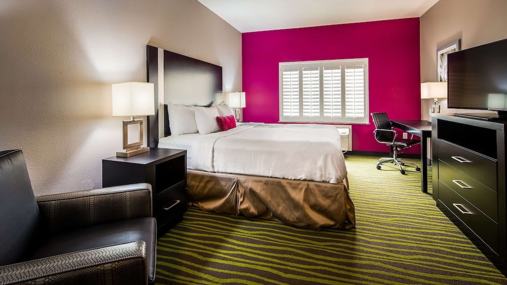 Best Western Plus Dilley Inn & Suites Standard Room, 1 King Bed, Accessible, Non Smoking