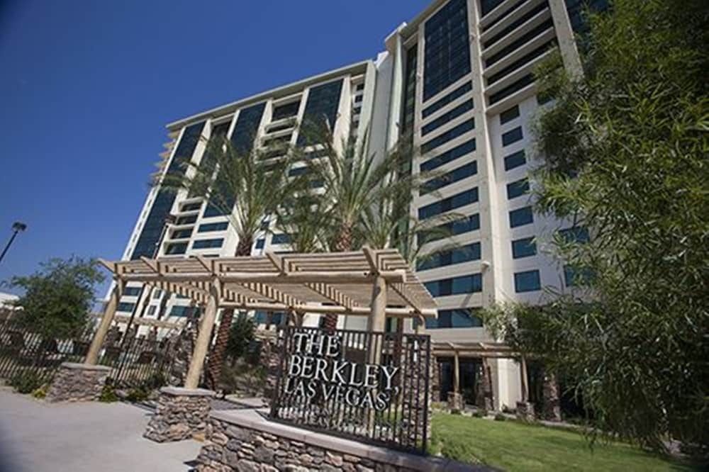 undefined The Berkley Las Vegas 4