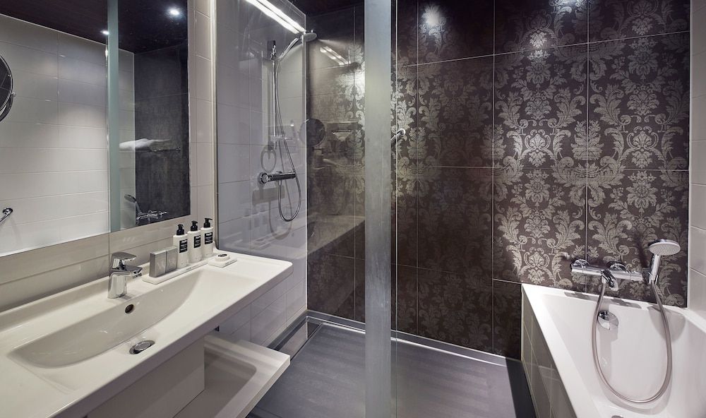 WestCord Fashion Hotel Amsterdam Superior Double or Twin Room 2