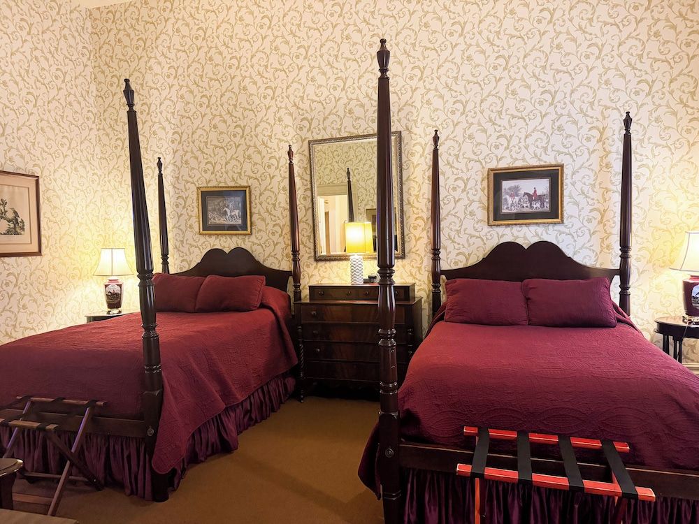 Room, 2 Double Beds (Lowenburg)