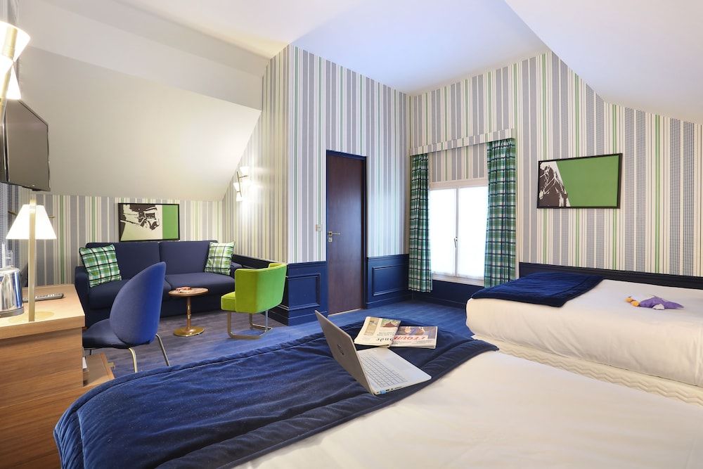 Family Room (6 persons)