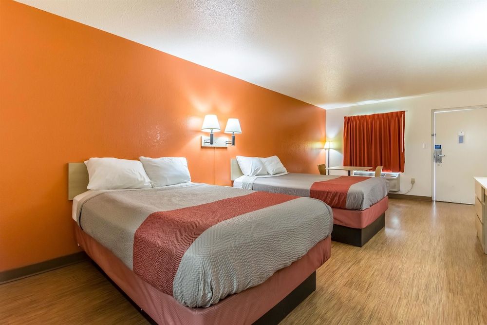 Standard Room, 2 Double Beds, Smoking