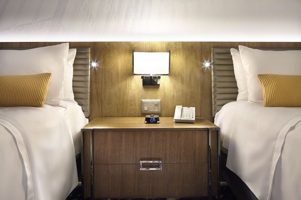 Hotel Indigo Atlanta Downtown by IHG Standard Room, 2 Queen Beds, Roll-in Shower (Communications) 7