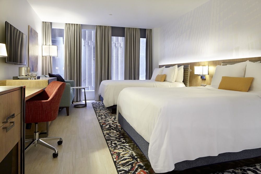 Hotel Indigo Atlanta Downtown by IHG Standard Room, 2 Queen Beds, Roll-in Shower (Communications) 3