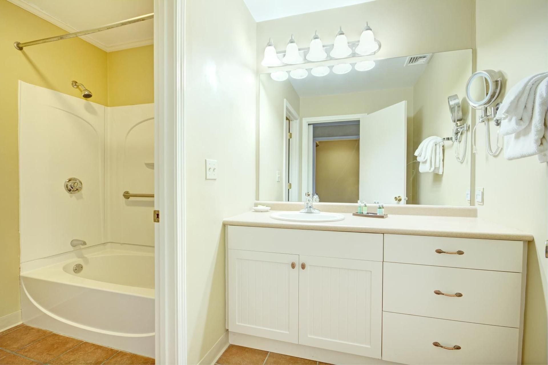 Two-Bedroom Deluxe Suite