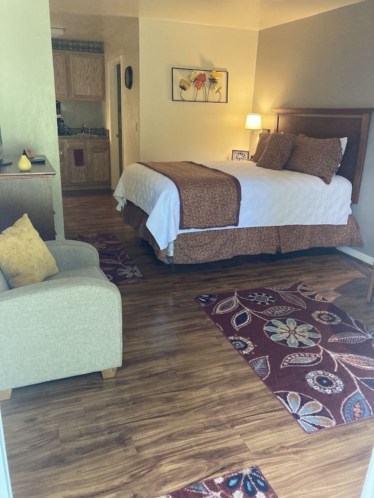 Affordable Suites of America Lynchburg Studio Suite, 1 Queen 2