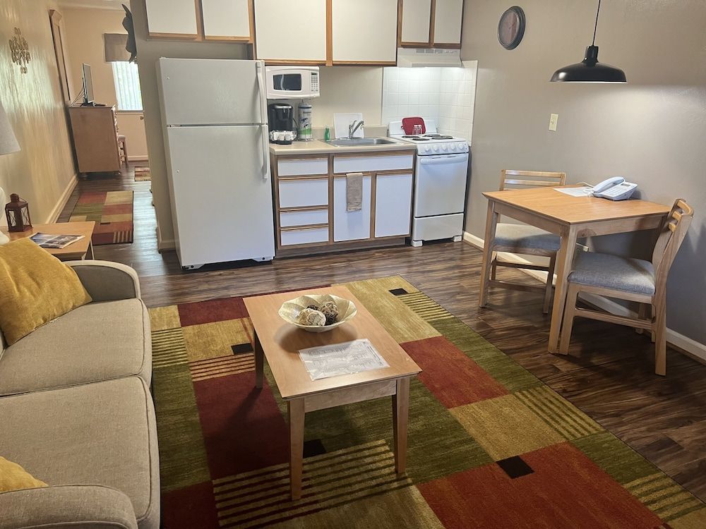 Affordable Suites of America Lynchburg Standard Suite, 1 Queen Bed 23