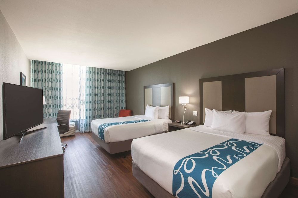 Room, 2 Queen Beds, Non Smoking