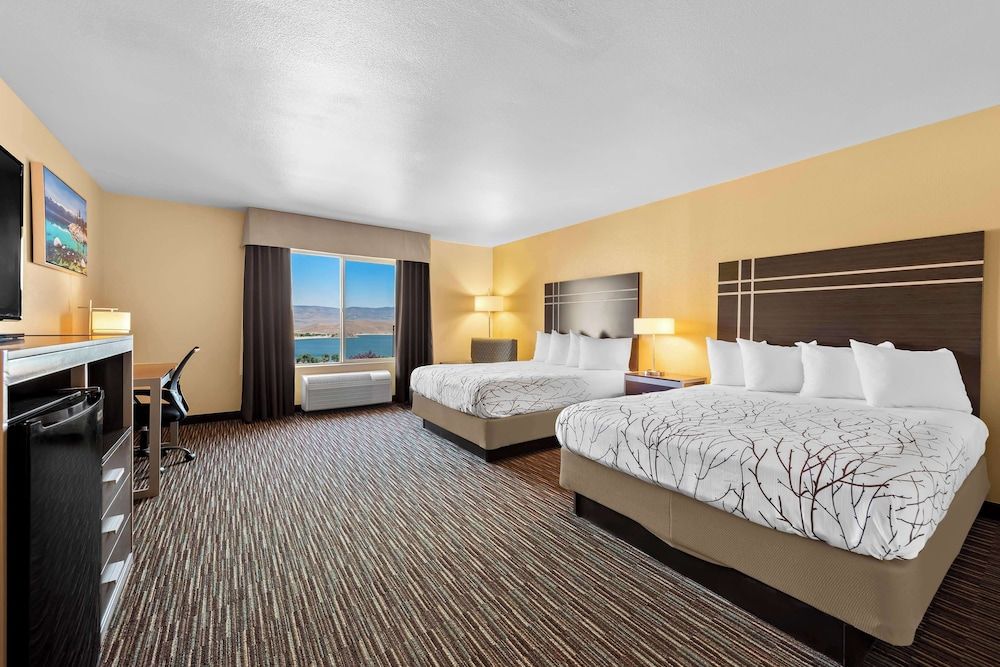 Best Western Topaz Lake Inn Standard Room, 2 Queen Beds, Refrigerator & Microwave, Lake View 2