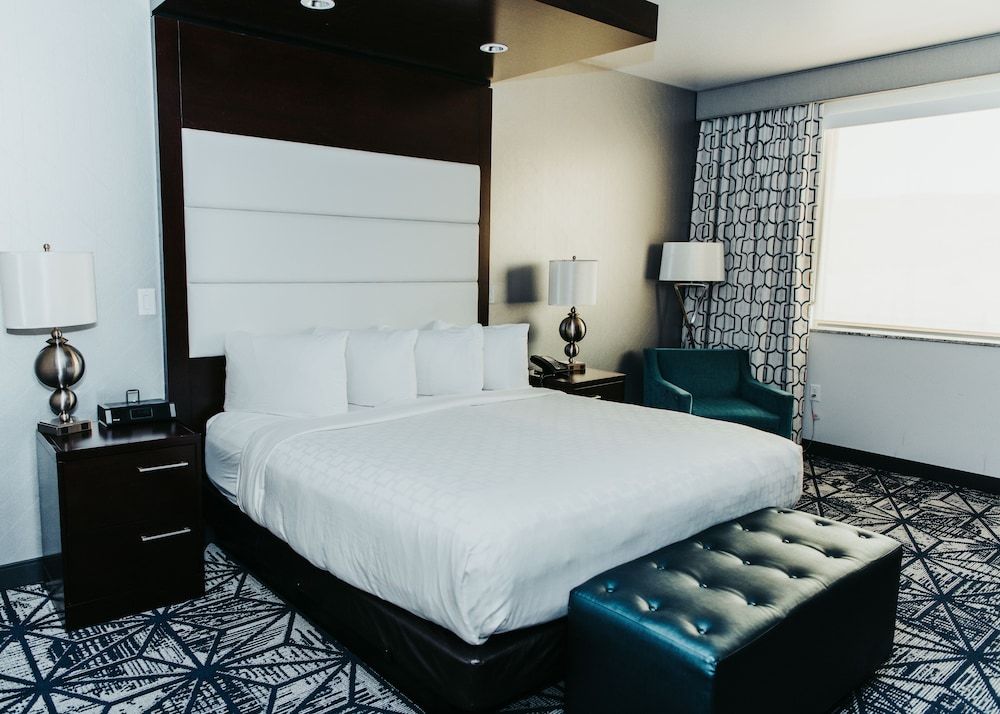 Premium Room, 1 King Bed