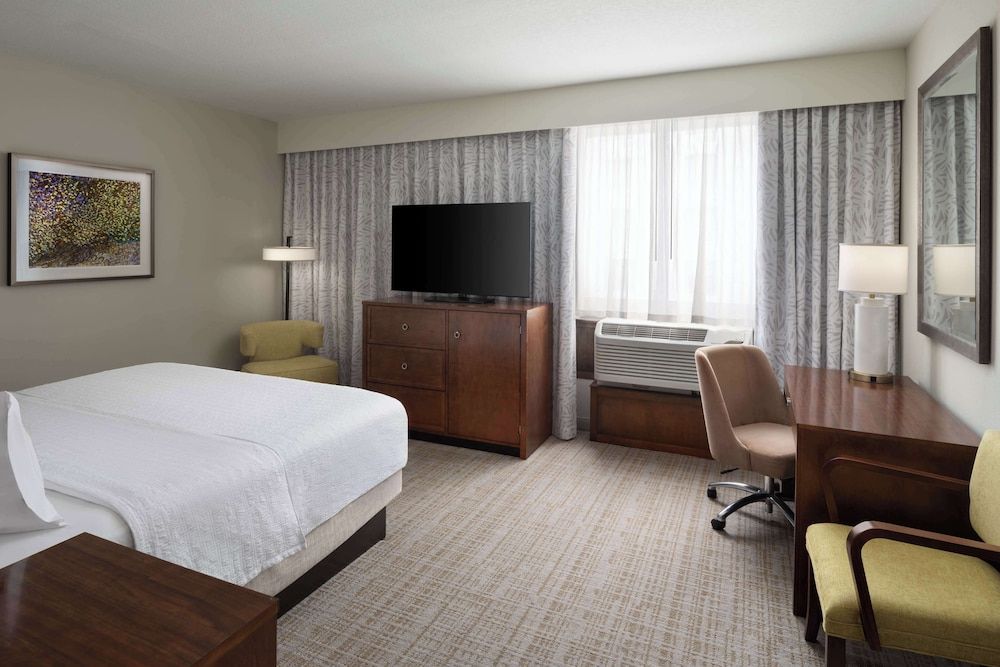 undefined Hampton Inn & Suites Orlando/Downtown South - Medical Center 5