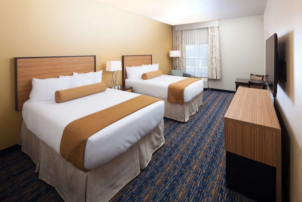 Red Lion Inn & Suites Polson Room, 2 Queen Beds