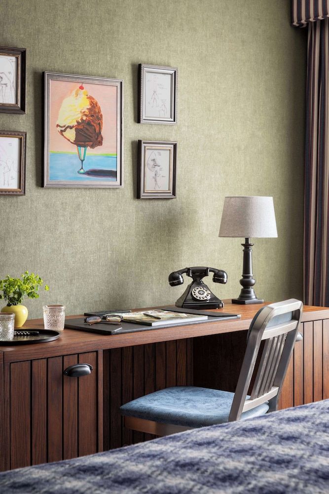 Graduate by Hilton Storrs Room, 2 Queen Beds 3