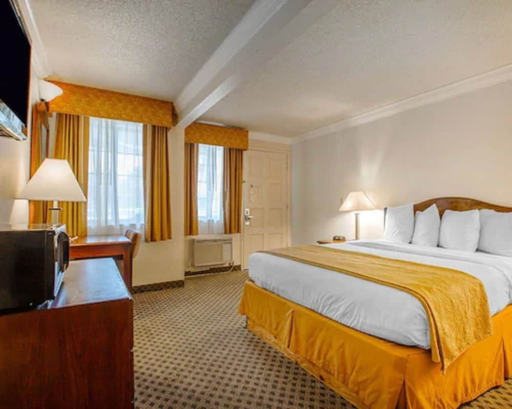 undefined Arbor Inn Monterey