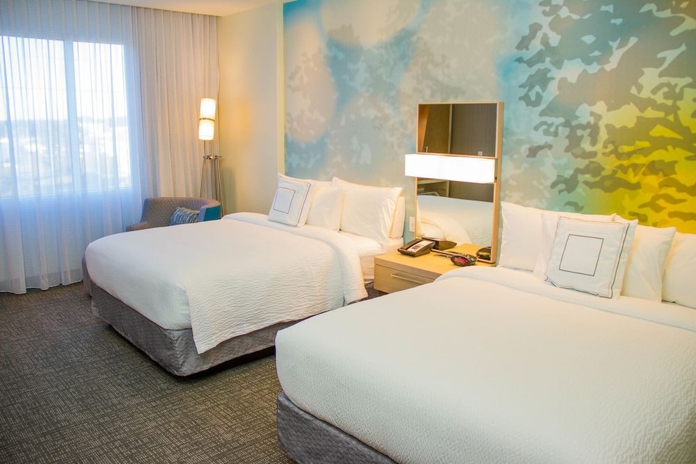 Room, 2 Queen Beds, Non Smoking, Bay View