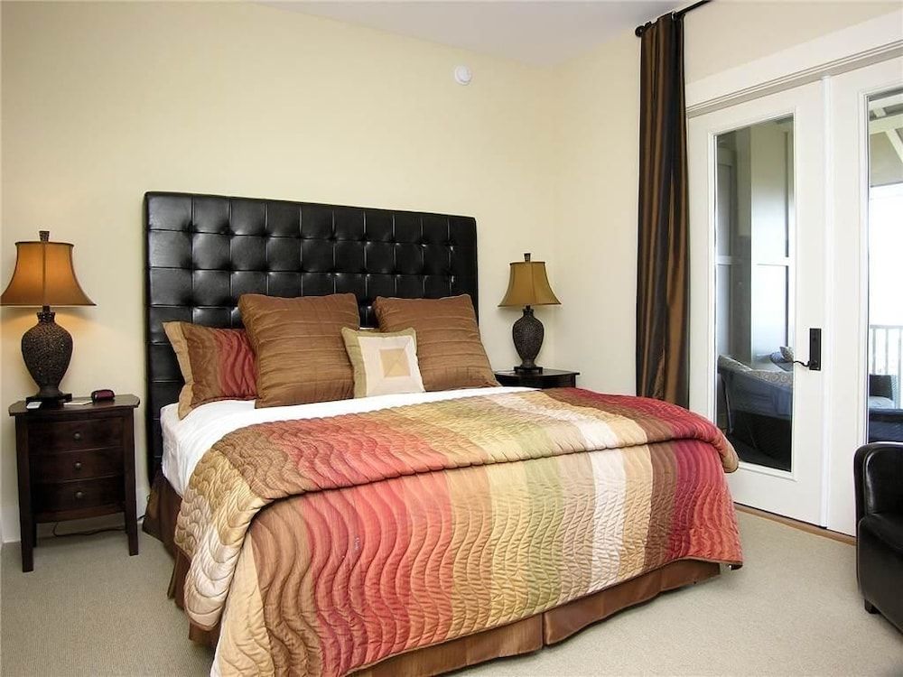 Condo, 3 Bedrooms