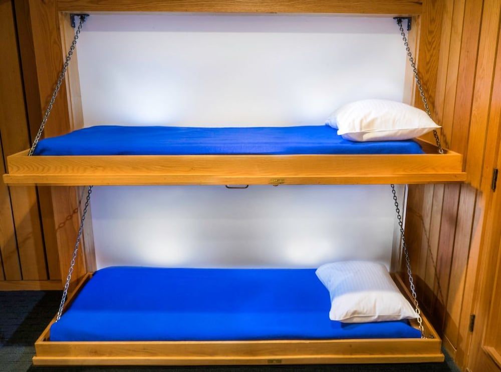 Leland Lodge Deluxe Room