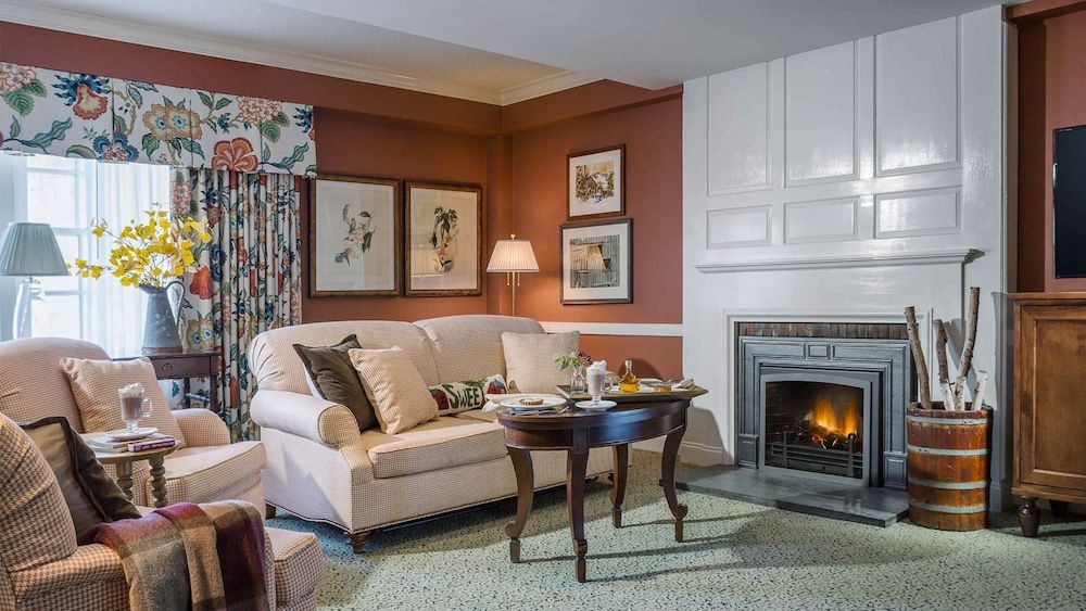 Woodstock Inn & Resort Room (Collection 2 Queen w/ sofabed) 5